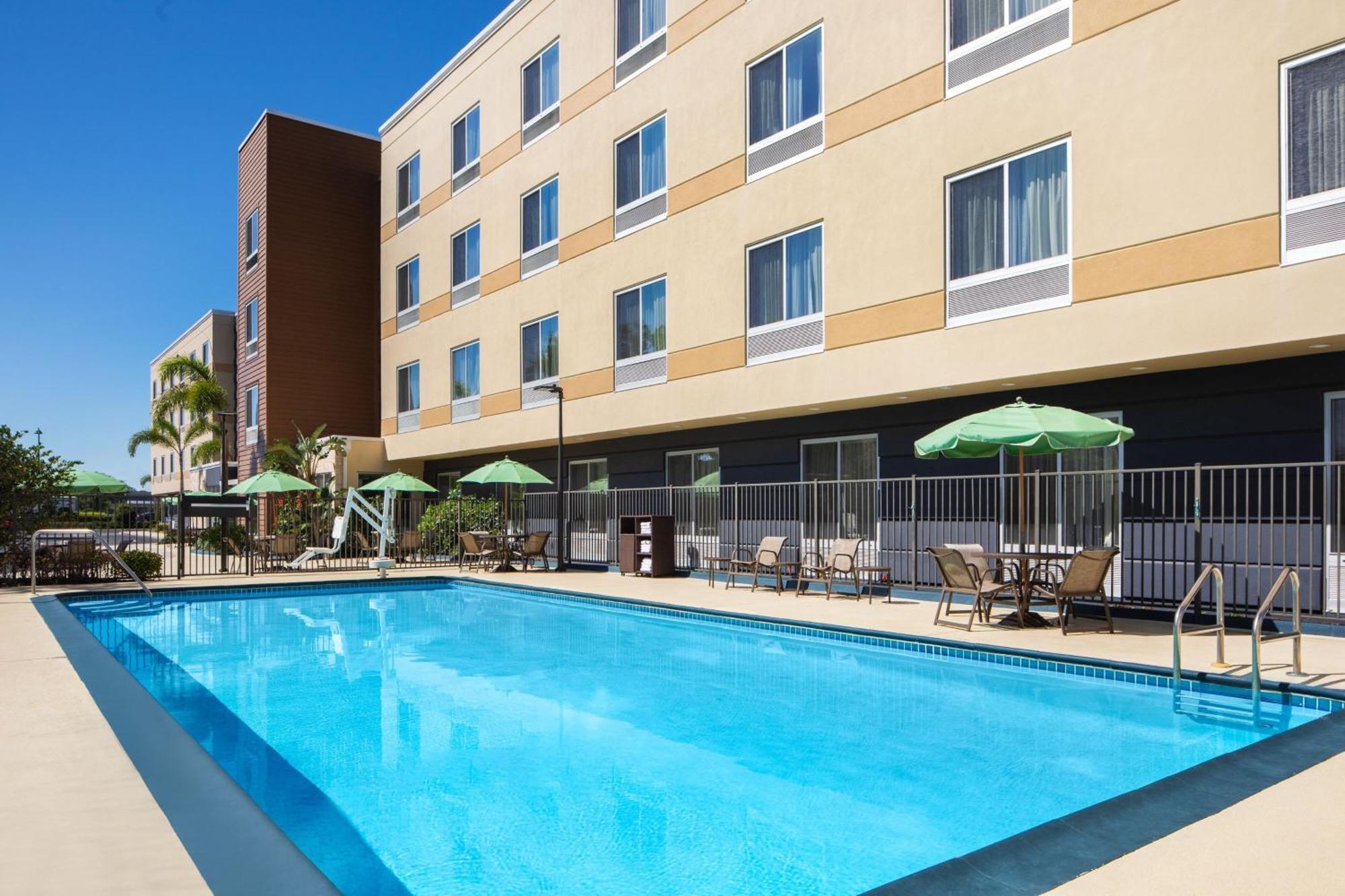 Fairfield Inn & Suites By Marriott Orlando Kissimmee/Celebration Exterior foto